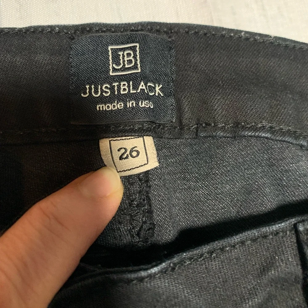 Just Black Skinny Jeans with Ankle Zippers. Low rise. Size 26.